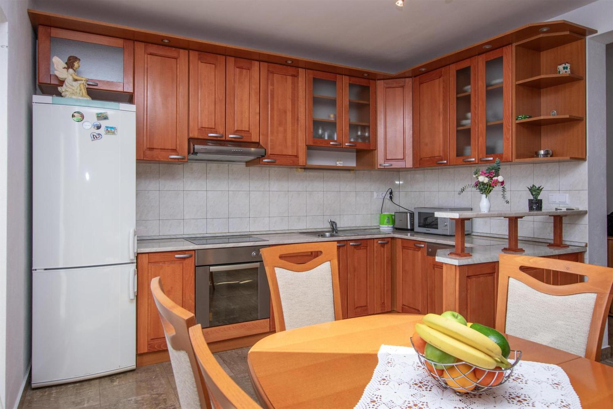 Apartment Zdravko Omiš Eksteriør bilde