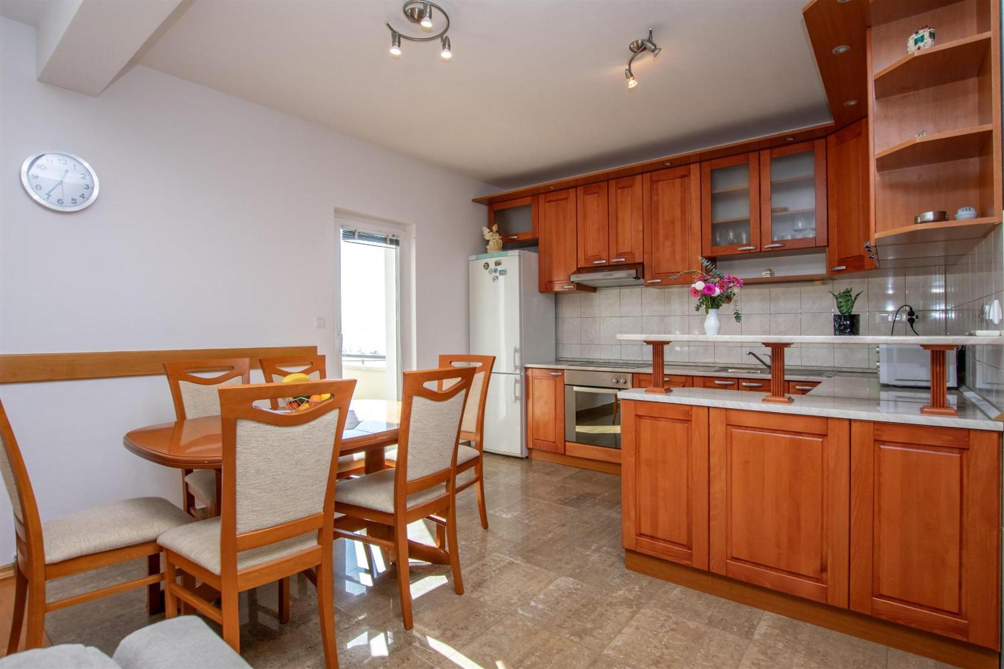 Apartment Zdravko Omiš Eksteriør bilde