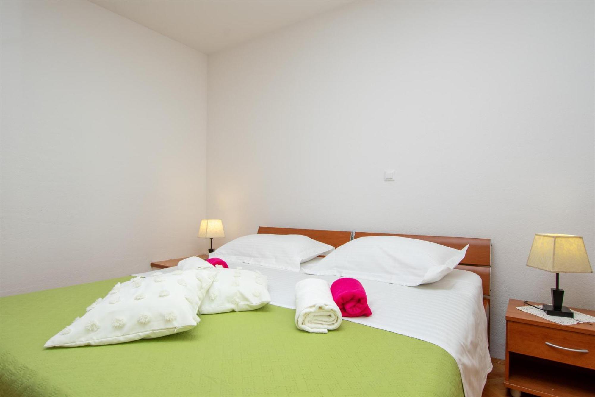 Apartment Zdravko Omiš Eksteriør bilde